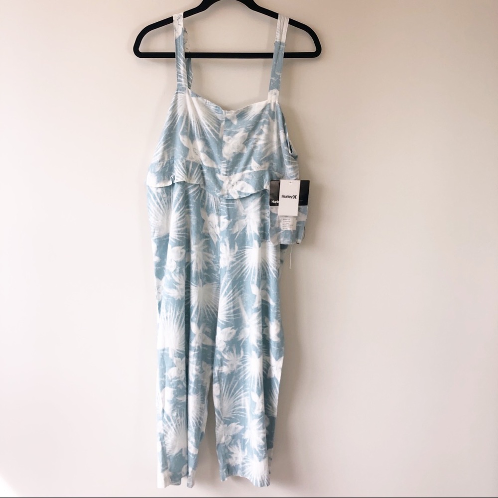 Hurley Women’s Bronte Crop Jumpsuit Palm Print Blue and White Size Small NWT’s
